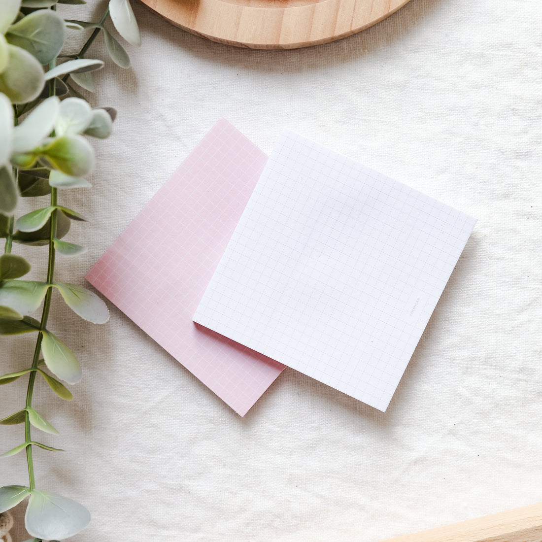 SN001 - Grid Sticky Notes