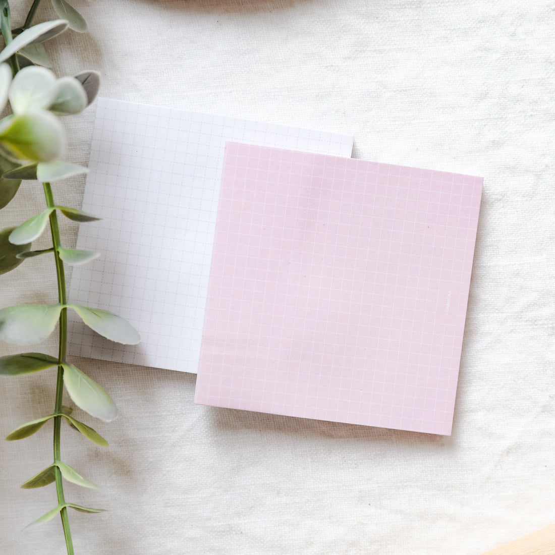 SN001 - Grid Sticky Notes